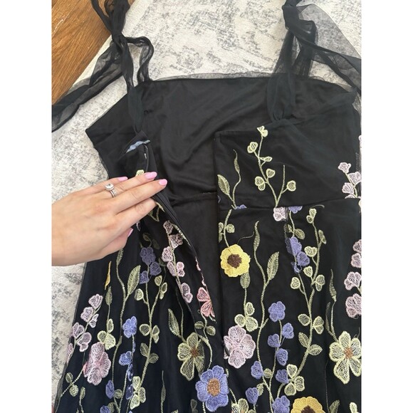 Lulus Thriving Poise Black 3D Floral Embroidered Tie-Strap Maxi Dress Size XXL - Picture 7 of 8